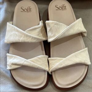 Soft ainsworth white sandal